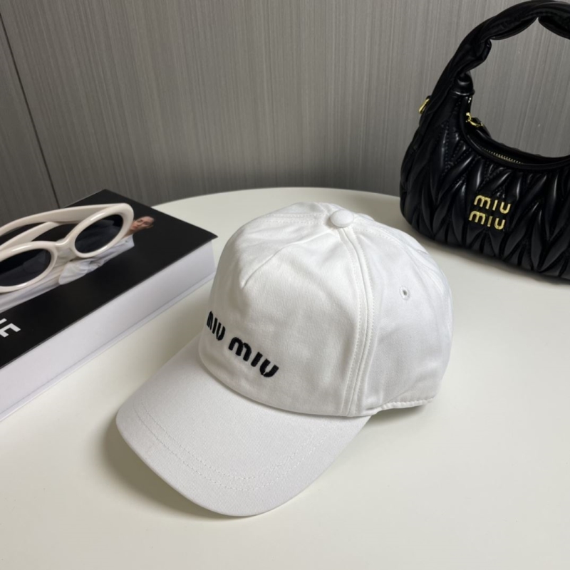 MIUMIU